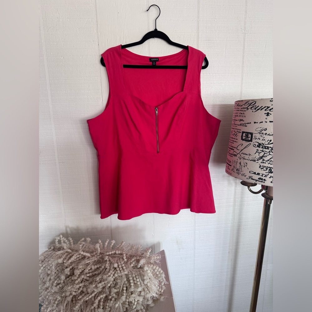 torrid size 3x coral Hot Pink Sleeveless Zip-Front Camisole